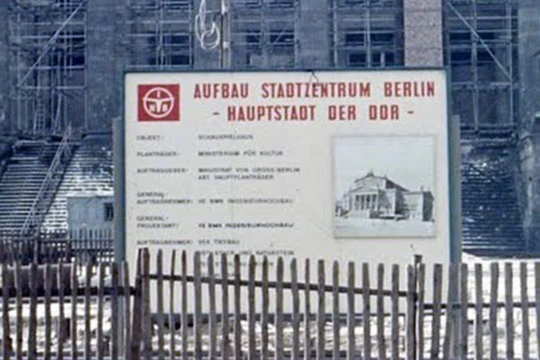 Berlin Hauptstadt der DDR.