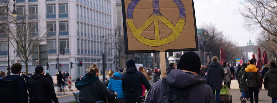 Protest gegen den Krieg in der Ukraine, Februar 2022.