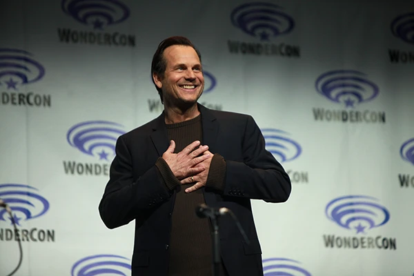 Der US-amerikanische Schauspieler und Regisseur Bill Paxton an der WonderCon 2014 in Anaheim, Kalifornien.