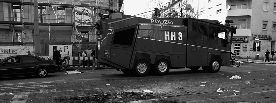Polizeieinsatz an der Blockupy-Demonstration in FrankfurtMain am 18.