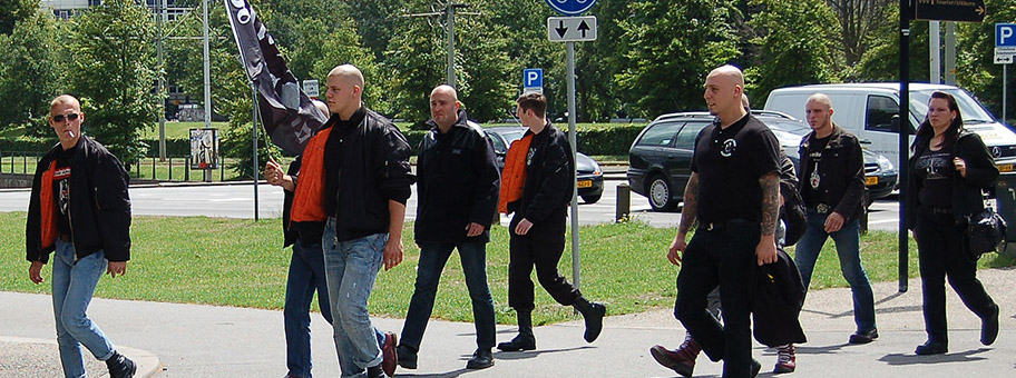 Demonstration von Blood & Honour-Aktivisten in Den Haag, Juni 2011.