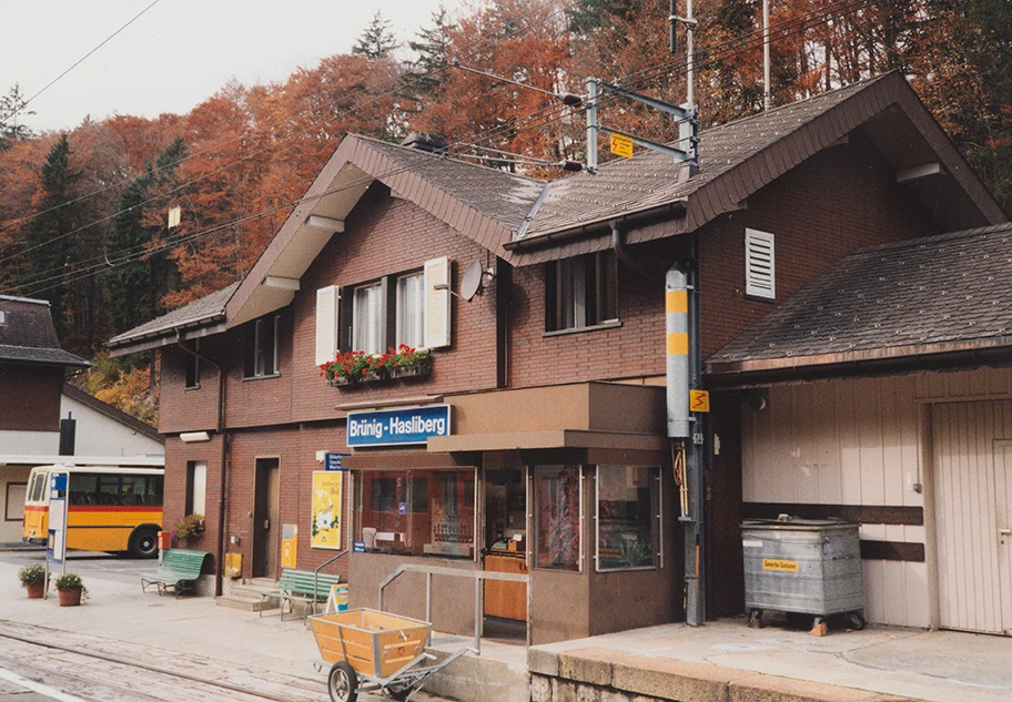 Brünig-Hasliberg, Stationsgebäude im Jahr 2000.