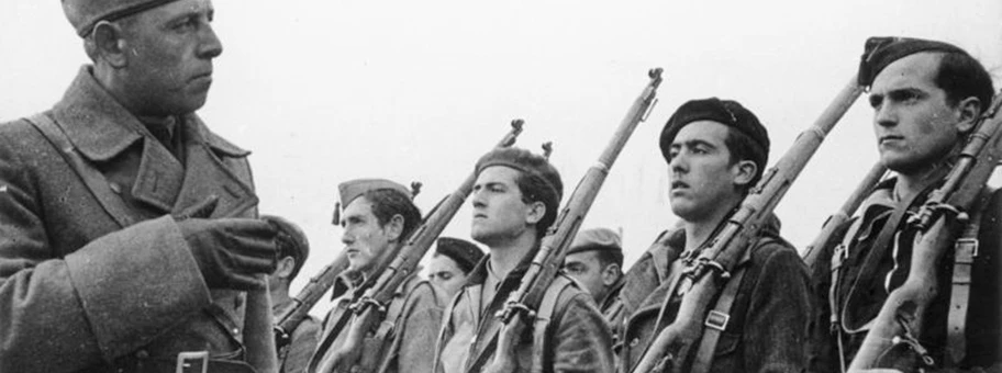 Spanien, Ausbildung durch «Legion Condor», dem von Hitler dem reaktionären General Francisco Franco zur Unterstützung im Bügerkrieg gesandten deutschen «Freiwilligenkorps».