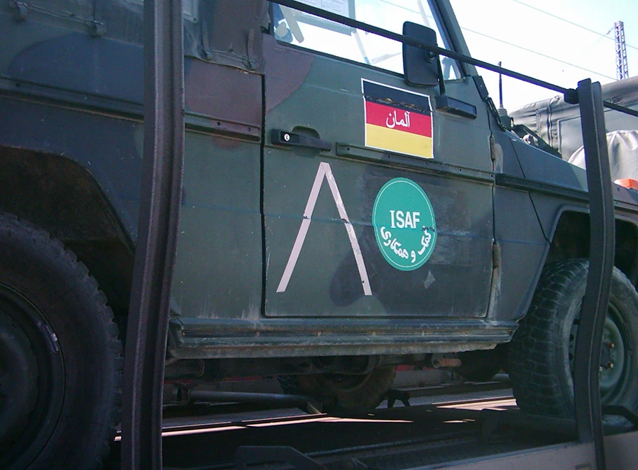 Mercedes Wolf, Seitenansicht mit Kennzeichnung für Afghanistan-Einsatz, September 2006.