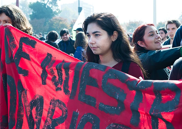 Anarchistinnen bei den Studentenprotesten in Santiago de Chile, April 2016.