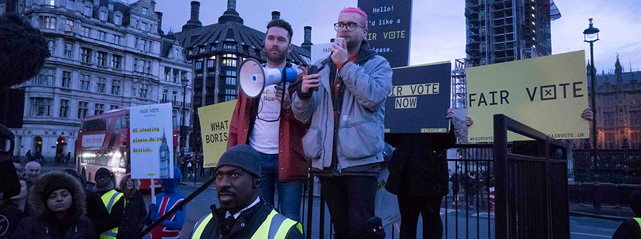 Protest in London im Zuge des Cambridge Analytica und Facebook Skandals.