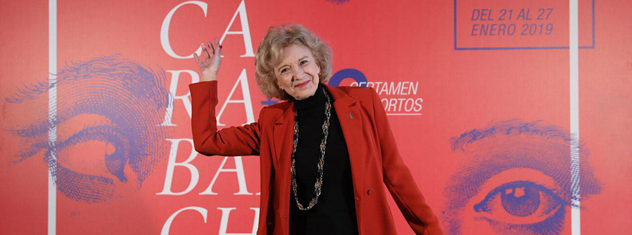 Die spanische Schauspielerin Marisa Paredes spielt in dem Film die Rolle von Leo Macías.