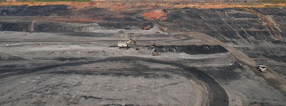Die kolumbianische Mine El Cerrejón, aus der RWE Steinkohle bezieht. Die Mine benötigt durchschnittlich 50 Millionen Liter Wasser am Tag, die Anwohner*innen müssen ihre Grundbedürfnisse mit nur sieben Litern pro Tag decken.