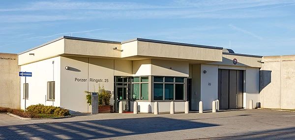 LVR-Klinik Köln, Zugangsgebäude zur Forensischen Psychiatrie.