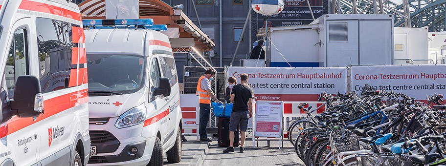 Corona-Testzentrum für Reiserückkehrende am Hauptbahnhof in Köln, September 2020.
