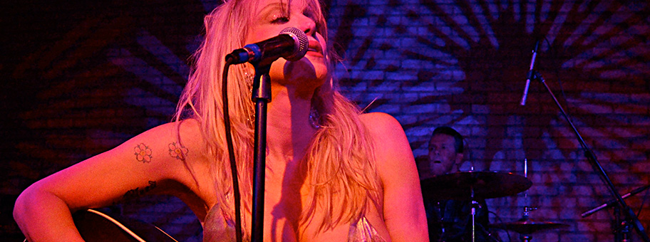 Courtney Love an einem Konzert im Dream Downtown von Manhattan, New York.