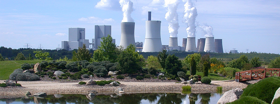 Kühltürme des Kraftwerk Boxberg vom schwedischen Stromkonzern Vattenfall.
