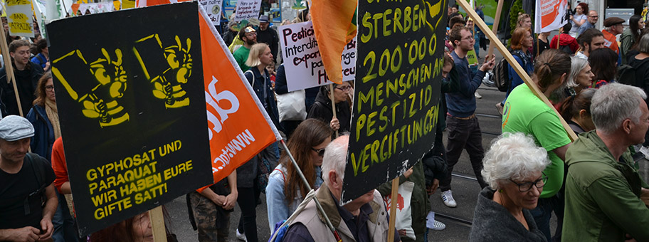 Demonstration gegen Bayer und Syngenta in Basel, Mai 2019.