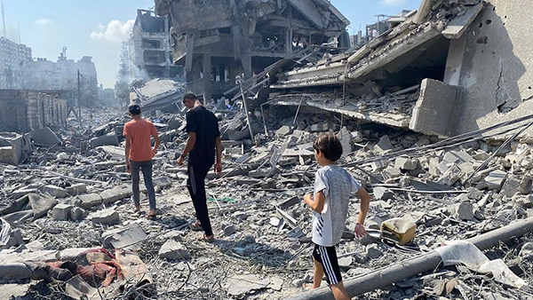 Das Viertel El-Remal in Gaza Stadt nach einem Bombardement der israelischen Luftwaffe am 9. Oktober 2023.