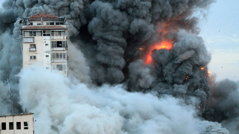 Bombardement durch israelische Luftstreitkräfte im Gaza Streifen, 7. Oktober 2023.