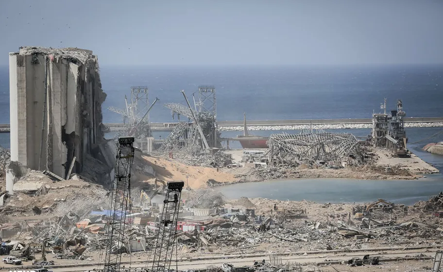 Der Hafen von Beirut nach der Explosion, August 2020.