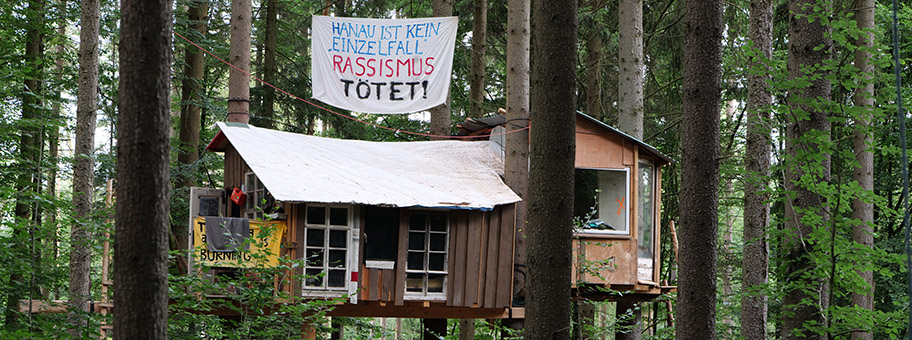 Besetzung des Dannenröder Forsts bei Marburg mit Baumhäusern als Protest gegen den Bau der A49 durch den Wald, August 2020.