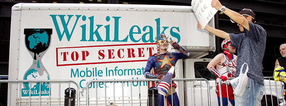 Occupy Wall Street Aktion in New York zur Unterstützung von WikiLeaks.