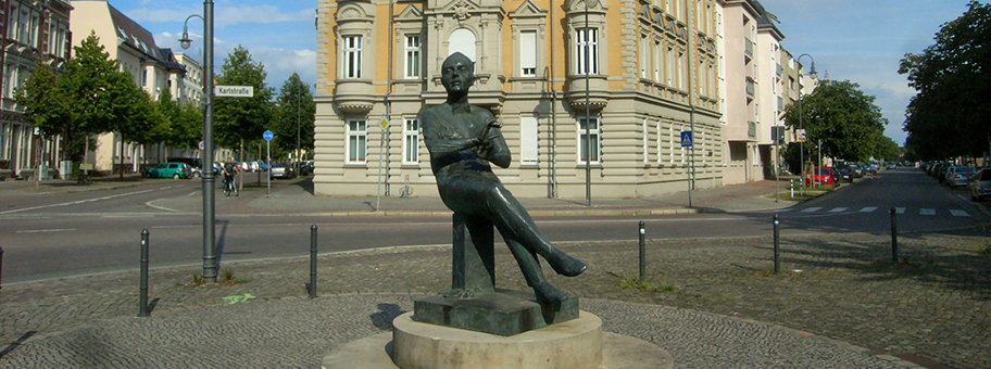 Kurt Weill Denkmal in Dessau.