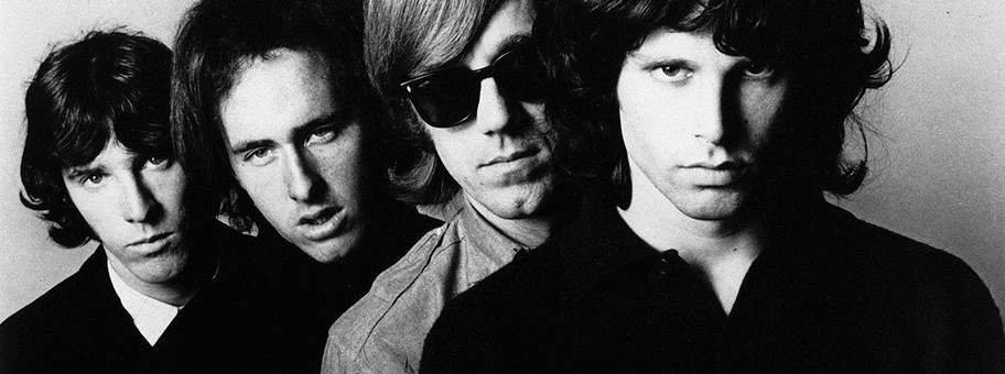 Promo-Foto von The Doors. Von links - John Densmore, Robby Krieger, Ray Manzarek, Jim Morrison.