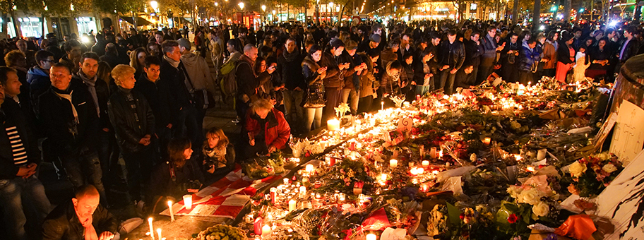 Trauerkundgebung am Place de la République in Paris für die Opfer nach den Attentaten am 13. November 2015.