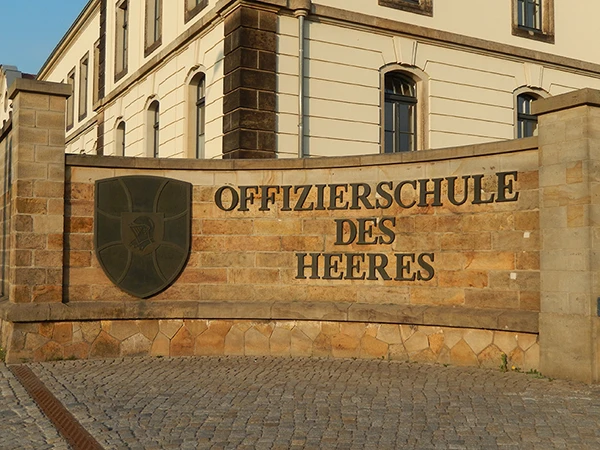 Offizierschule des Heeres in Dresden.