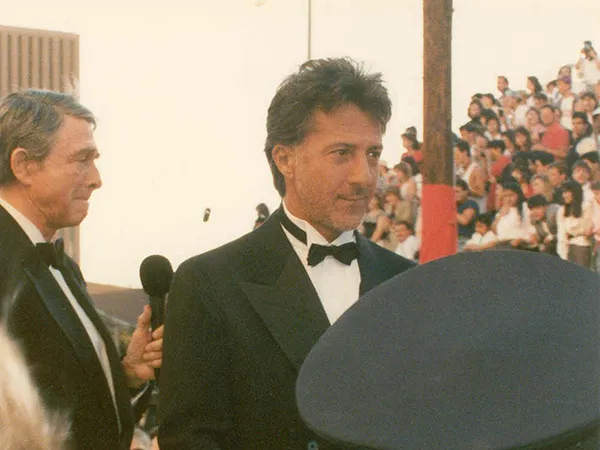 Dustin Hoffman auf dem roten Teppich bei der Oscar-Verleihung 1989.