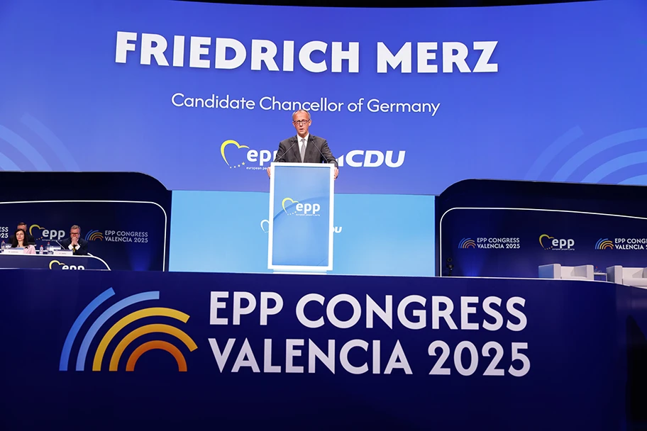 Friedrich Merz am EPP Kongress in Valencia, 29 April 2025.