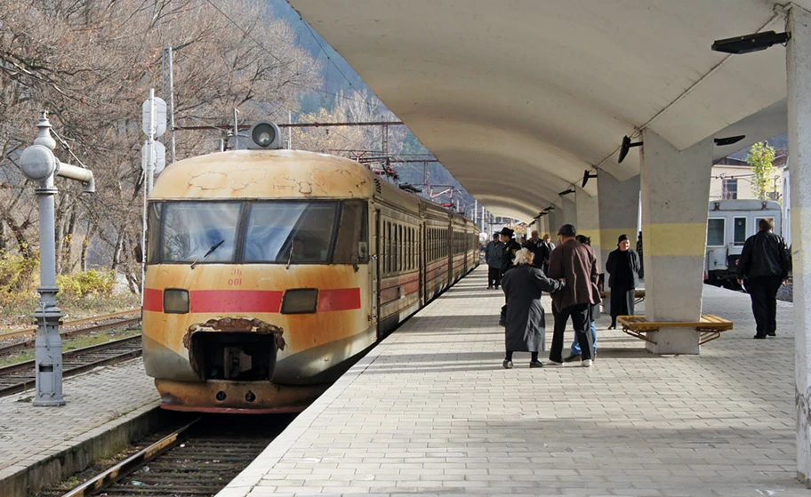 Bahnhof von Bordschomi in Georgien.