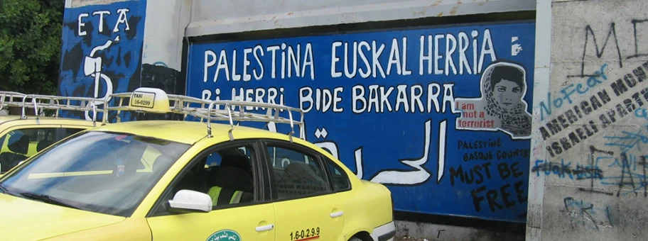 ETA-Graffiti zur Unterstützung des palästinensischen Freiheitskampfes.