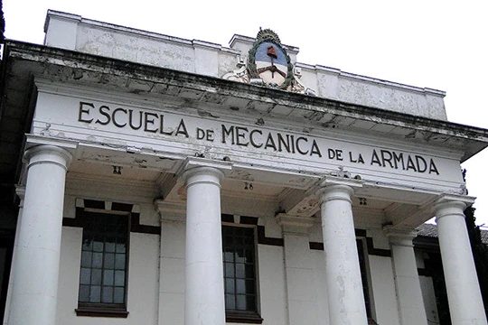 Escuela de Mecánica de la Armada (ESMA) ['Technische Schule der Marine'], grösstes Foltergefängnisses der Diktatur, in Buenos Aires.
