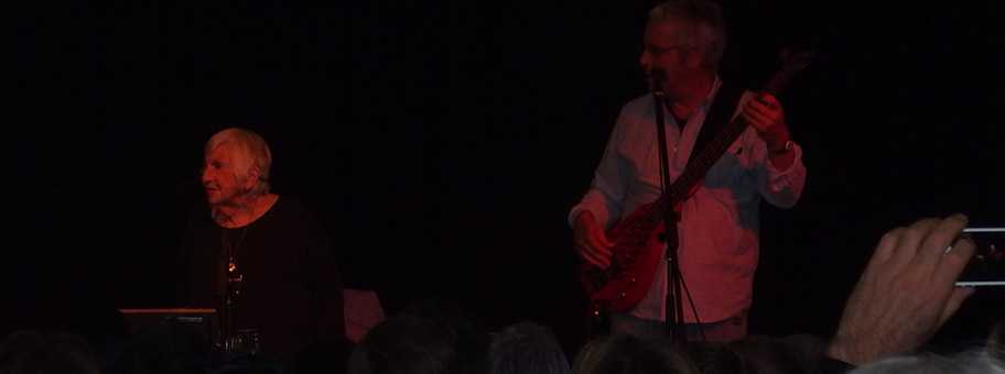 Esther Bejarano und Microphone Mafia im Bildungszentrum Kirkel.