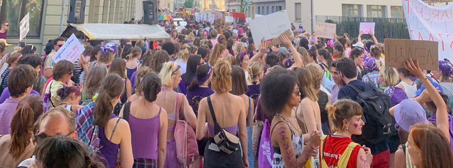 Feministischer Streiktag in Basel 2022.
