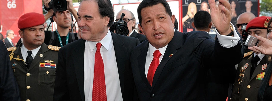Hugo Chavez mit dem US-Regisseur Oliver Stone am Film-Festival von Cannes.