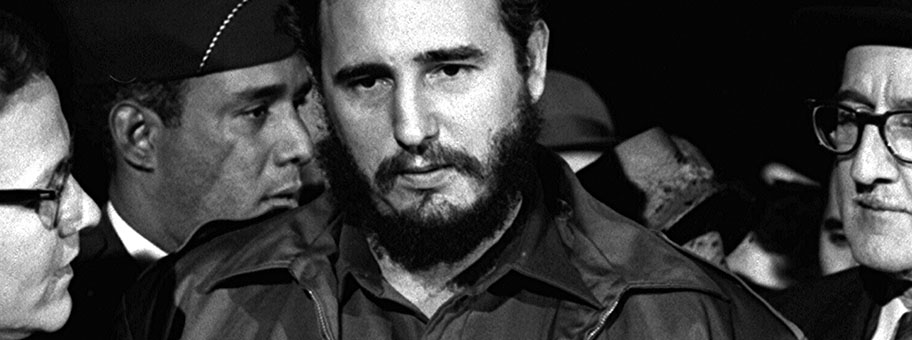 Fidel Castro am Flughafen von Washington, April 1959.