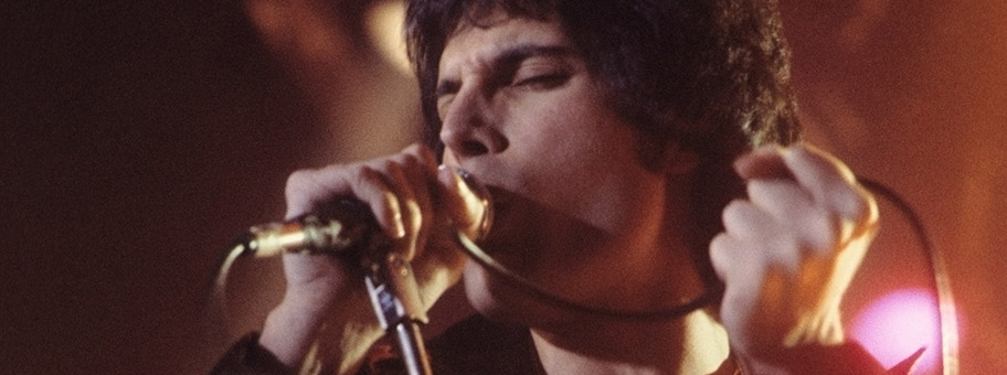 Freddie Mercury in New Haven, November 1977.