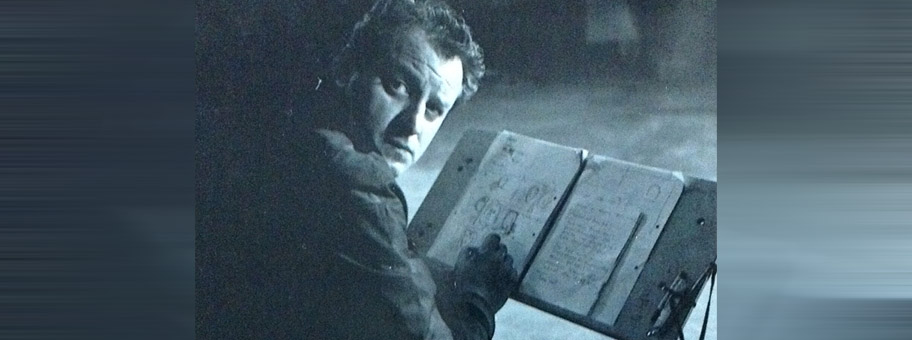 Der deutsche Film- und Fernsehregisseur Fritz Umgelter in den frühen 60er Jahren.