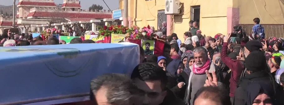 Beerdigungszeremonie für Opfer der türkischen Militäroffensive in Afrin, Januar 2018.