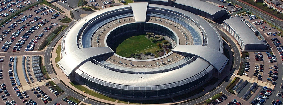 «The Doughnut» - Hauptsitz des britischen Nachrichtendienstes GCHQ in Cheltenham, Gloucestershire, England.