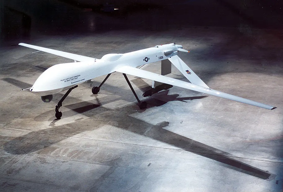 Eine General Atomics MQ-1A Predator Kampfdrohne.