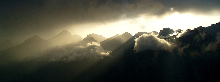 Gewitterwolken über der Schweiz.