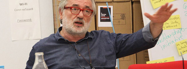 Die praktischen Vorschläge des griechischen Umweltsprecher Giorgos Chondros in seinem neuen Buch «Die Wahrheit über Griechenland» sind eher moderat ausgefallen.