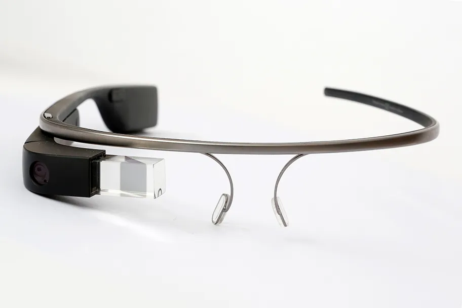Google Glass - Vorderansicht.
