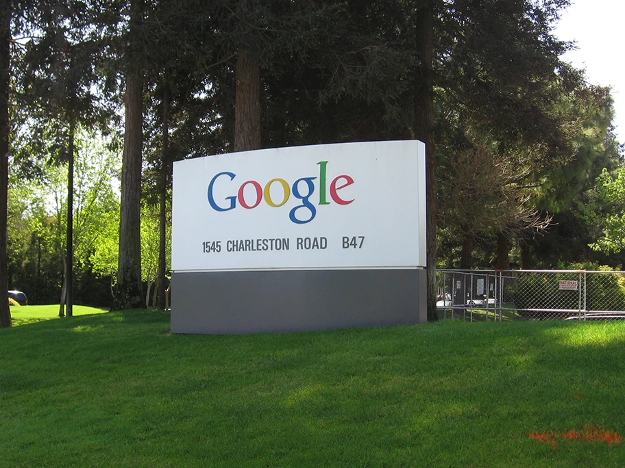 Google-Schild im Silicon Valley.