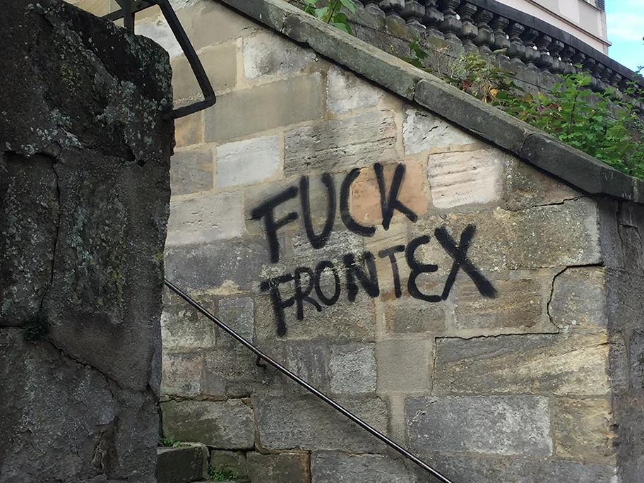 Graffiti, Schriftzug «Fuck Frontex», gesehen in Bamberg.