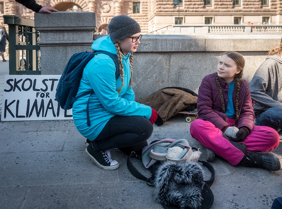 Greta Thunberg vor dem schwedischen Parlamant, April 2019.