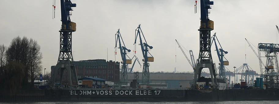 Hamburger Hafen. Blohm + Voss Dock Elbe 17.