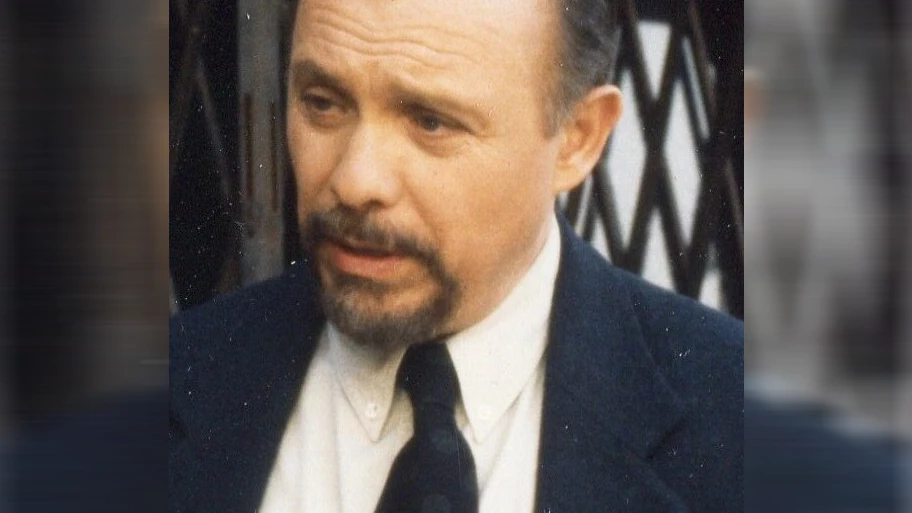 Der US-amerikanische Schauspieler Hector Elizondo spielt in dem Film die Rolle von Martin Naranjo.