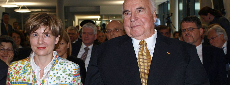 «Manchmal fand sie, dass sie das ärmste Paar der Weltgeschichte seien.» Helmut Kohl und Maike Richter-Kohl, September 2009.