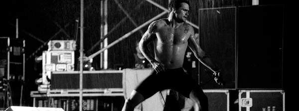 Henry Rollins mit der Rollins Band an einem Konzert am Hultsfreds-Festival im Jahr 1993.